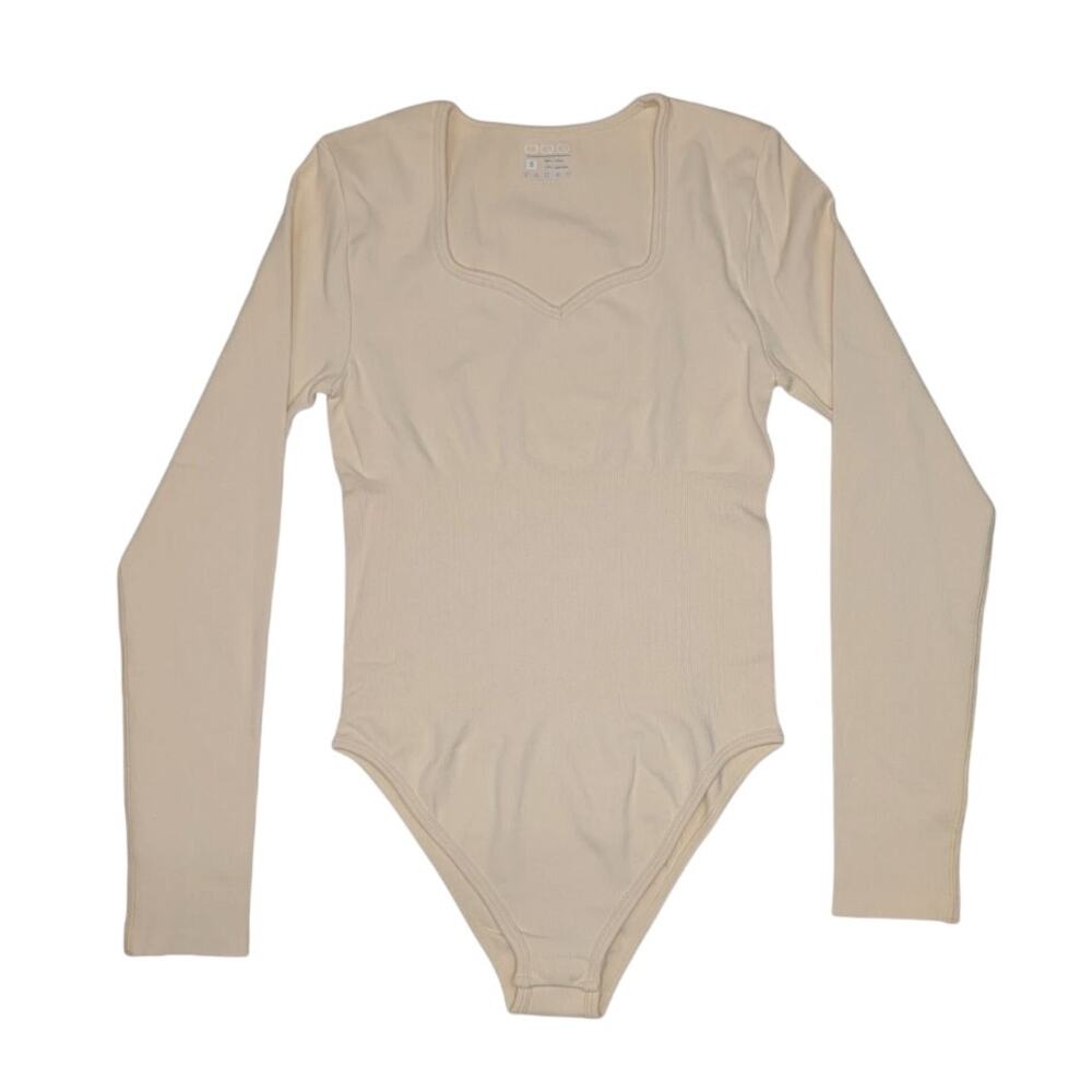 OQQ Women's Long Sleeve Bodysuit Cream Sweetheart Neckline Ribbed Waist
